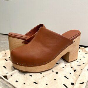 Charlotte Stone Marlo Clogs